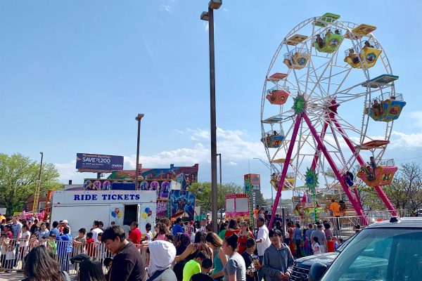 Ferris wheel at Cinco de Mayo 
